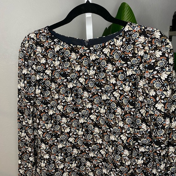 Loft Dress 12 P - Picture 8 of 9